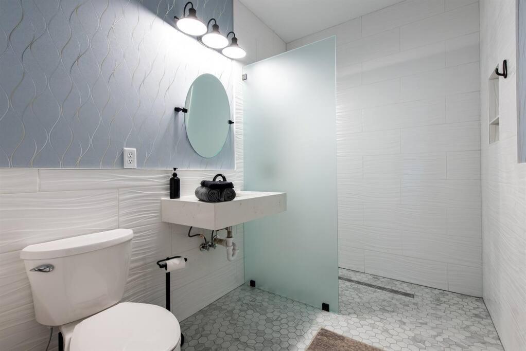 2br Haven: Remodeled Gem! * Louisville